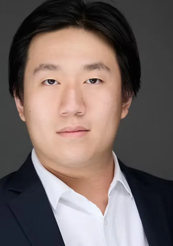 Headshot of Ricky Huang